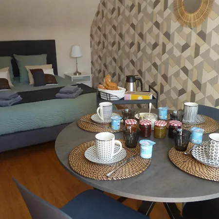Au Gre Des Marees, 1 Avec Petit Dejeuner Hanvec